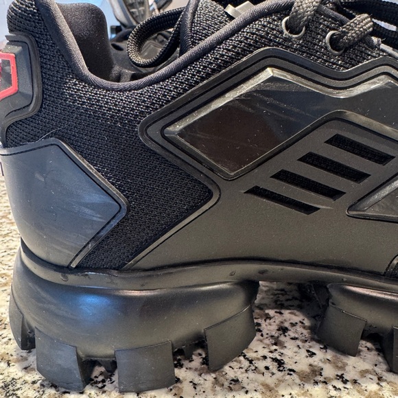 9.5 Black PRADA CLOUDBUST TECHNICAL SNEAKERS
100% Authentic - Picture 4 of 16